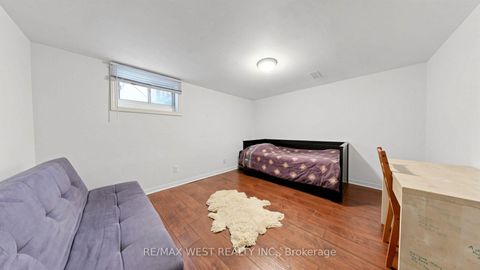 Photo 30 at 32 Allonsius Drive, West Deane, Toronto