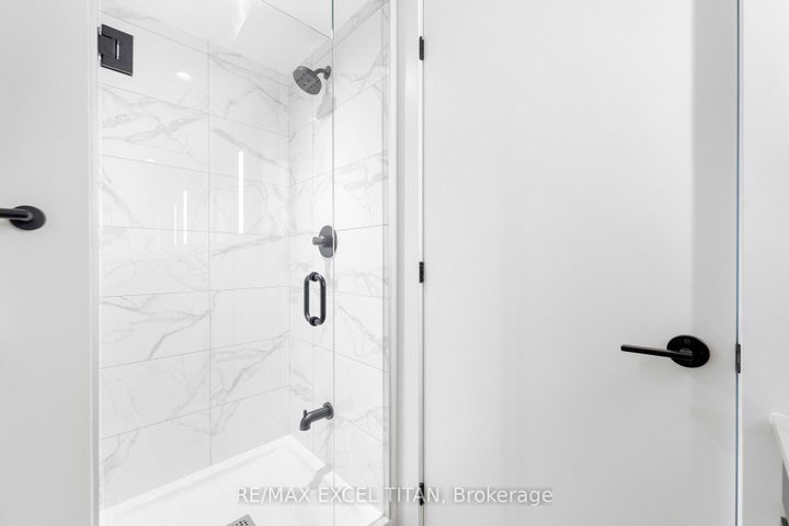 Photo 21 at 611 - 5 Lakeview Avenue, Bellwoods, Toronto