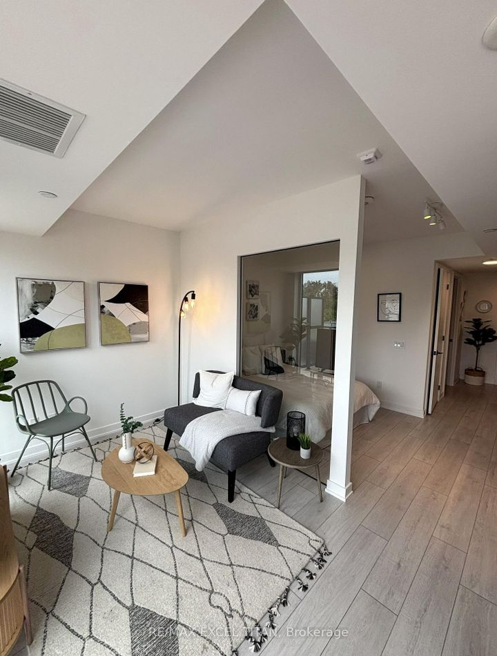 Photo 9 at 416 - 5 Lakeview Avenue, Bellwoods, Toronto