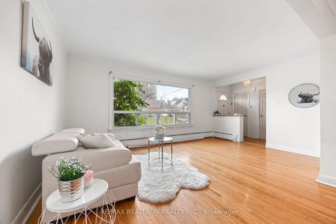 Photo 4 at 68 Elfreda Boulevard, Birchmount, Toronto