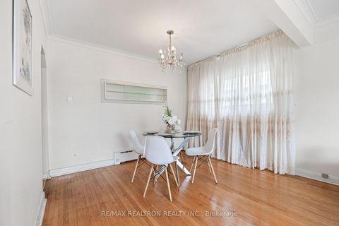 Photo 7 at 68 Elfreda Boulevard, Birchmount, Toronto