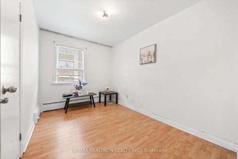 Photo 9 at 68 Elfreda Boulevard, Birchmount, Toronto