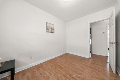 Photo 11 at 68 Elfreda Boulevard, Birchmount, Toronto