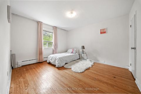 Photo 12 at 68 Elfreda Boulevard, Birchmount, Toronto