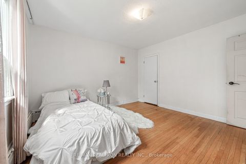 Photo 13 at 68 Elfreda Boulevard, Birchmount, Toronto