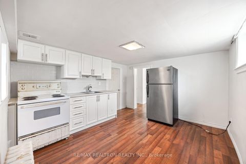 Photo 29 at 68 Elfreda Boulevard, Birchmount, Toronto