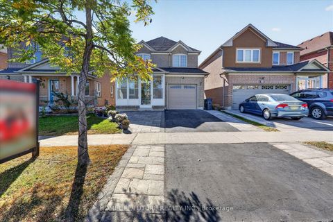 Photo 4 at 23 Seasons Drive, Rouge E11, Toronto