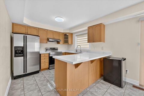 Photo 11 at 23 Seasons Drive, Rouge E11, Toronto