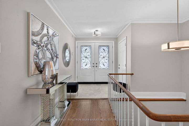 Photo 14 at 22 Brucedale Crescent, Bayview Village, Toronto
