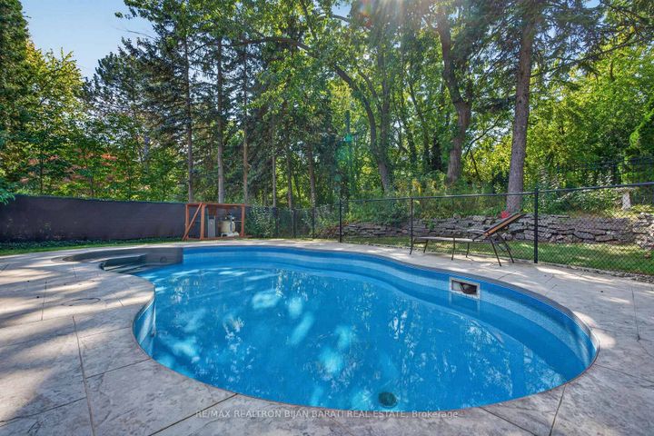 Photo 43 at 22 Brucedale Crescent, Bayview Village, Toronto
