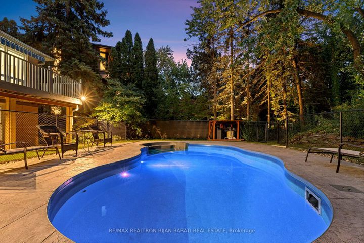 Photo 45 at 22 Brucedale Crescent, Bayview Village, Toronto