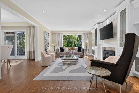 Photo 5 at 22 Brucedale Crescent, Bayview Village, Toronto