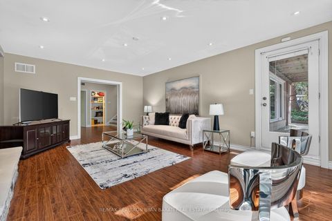 Photo 29 at 22 Brucedale Crescent, Bayview Village, Toronto