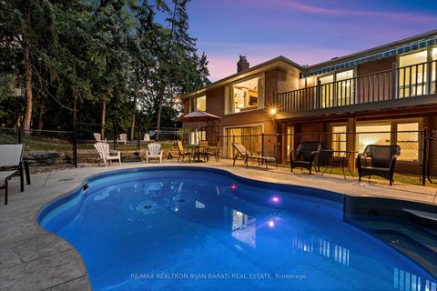 Photo 46 at 22 Brucedale Crescent, Bayview Village, Toronto
