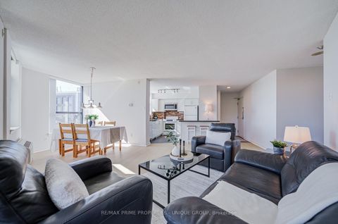 Photo 9 at 301 - 250 Queens Quay W, Waterfront Communities C1, Toronto