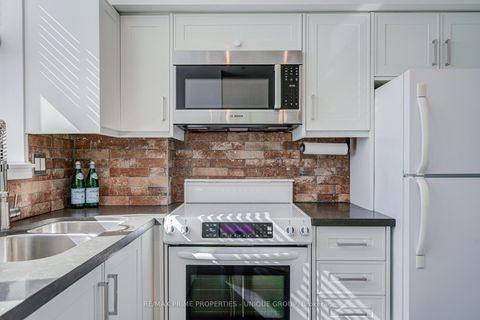 Photo 19 at 301 - 250 Queens Quay W, Waterfront Communities C1, Toronto