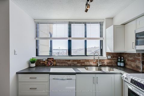 Photo 21 at 301 - 250 Queens Quay W, Waterfront Communities C1, Toronto