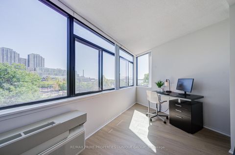 Photo 24 at 301 - 250 Queens Quay W, Waterfront Communities C1, Toronto