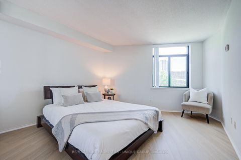 Photo 29 at 301 - 250 Queens Quay W, Waterfront Communities C1, Toronto