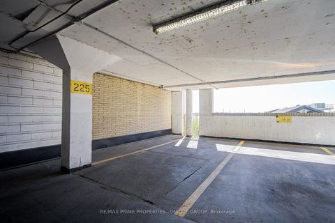 Photo 37 at 301 - 250 Queens Quay W, Waterfront Communities C1, Toronto