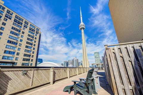 Photo 44 at 301 - 250 Queens Quay W, Waterfront Communities C1, Toronto