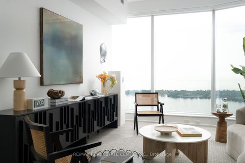 Photo 10 at 6210 - 10 York Street, Waterfront Communities C1, Toronto