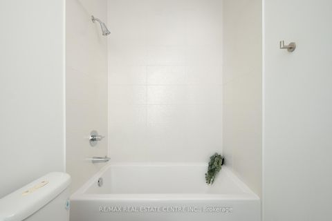Photo 26 at 6210 - 10 York Street, Waterfront Communities C1, Toronto