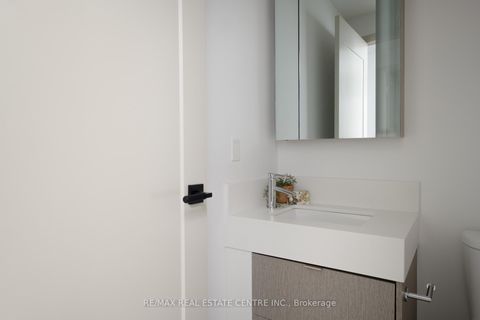 Photo 31 at 6210 - 10 York Street, Waterfront Communities C1, Toronto