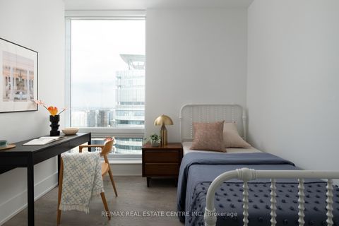 Photo 38 at 6210 - 10 York Street, Waterfront Communities C1, Toronto