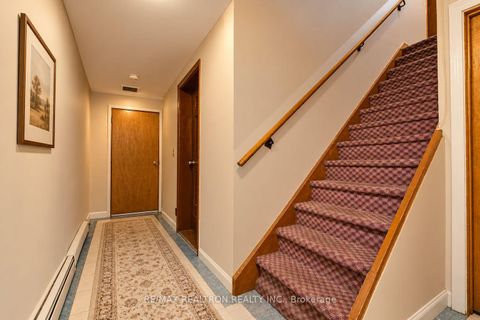 Photo 13 at 77 Chiswick Avenue, Amesbury, Toronto