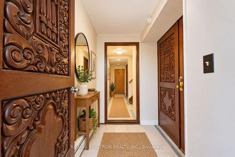 Photo 17 at 77 Chiswick Avenue, Amesbury, Toronto
