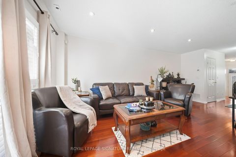 Photo 2 at 552 - 83 Mondeo Drive, Dorset Park, Toronto