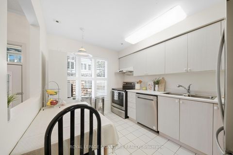 Photo 10 at 552 - 83 Mondeo Drive, Dorset Park, Toronto