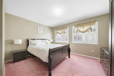 Photo 13 at 552 - 83 Mondeo Drive, Dorset Park, Toronto