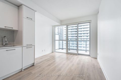 Photo 10 at 2810 - 87 Peter Street, Waterfront Communities C1, Toronto