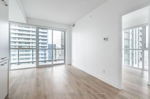 Photo 11 at 2810 - 87 Peter Street, Waterfront Communities C1, Toronto