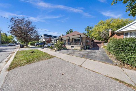 Photo 39 at 16 Sultana Avenue, Lawrence, Toronto