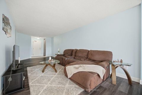 Photo 12 at 206 - 1 Rowntree Road, Jamestown, Toronto
