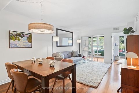 Photo 4 at 211 - 65 Scadding Avenue, Waterfront Communities C8, Toronto