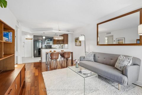 Photo 9 at 211 - 65 Scadding Avenue, Waterfront Communities C8, Toronto