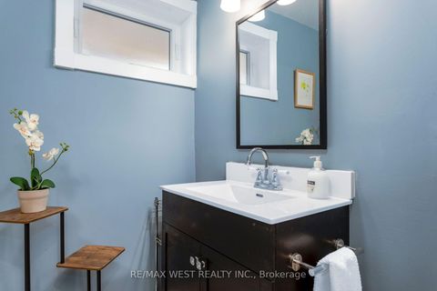 Photo 10 at 195 Dunn Avenue, South Parkdale, Toronto
