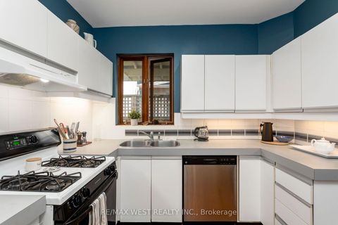 Photo 11 at 195 Dunn Avenue, South Parkdale, Toronto