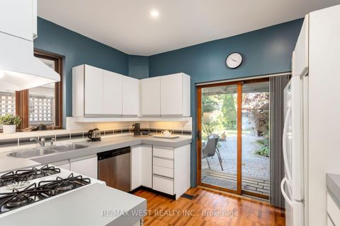 Photo 13 at 195 Dunn Avenue, South Parkdale, Toronto