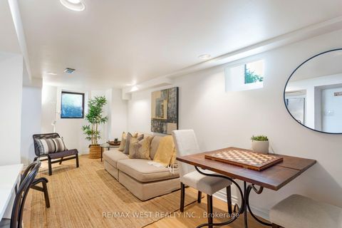 Photo 29 at 195 Dunn Avenue, South Parkdale, Toronto