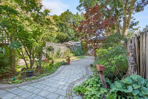 Photo 34 at 195 Dunn Avenue, South Parkdale, Toronto