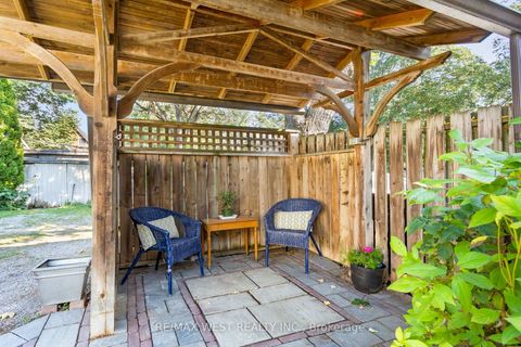 Photo 35 at 195 Dunn Avenue, South Parkdale, Toronto