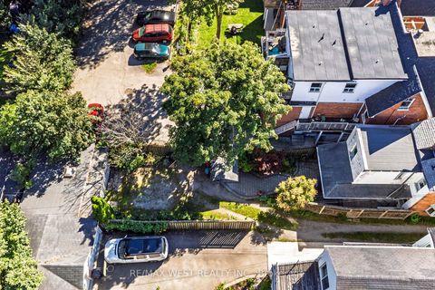 Photo 39 at 195 Dunn Avenue, South Parkdale, Toronto
