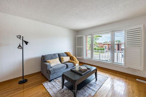 Photo 9 at 122 Sawmill Road, Jane Heights, Toronto