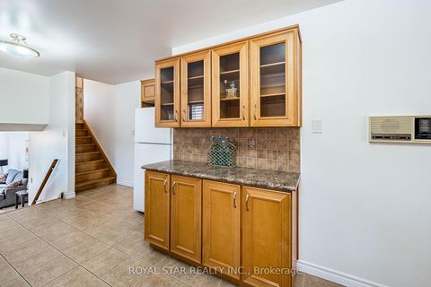 Photo 15 at 122 Sawmill Road, Jane Heights, Toronto