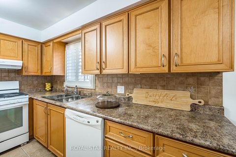 Photo 17 at 122 Sawmill Road, Jane Heights, Toronto